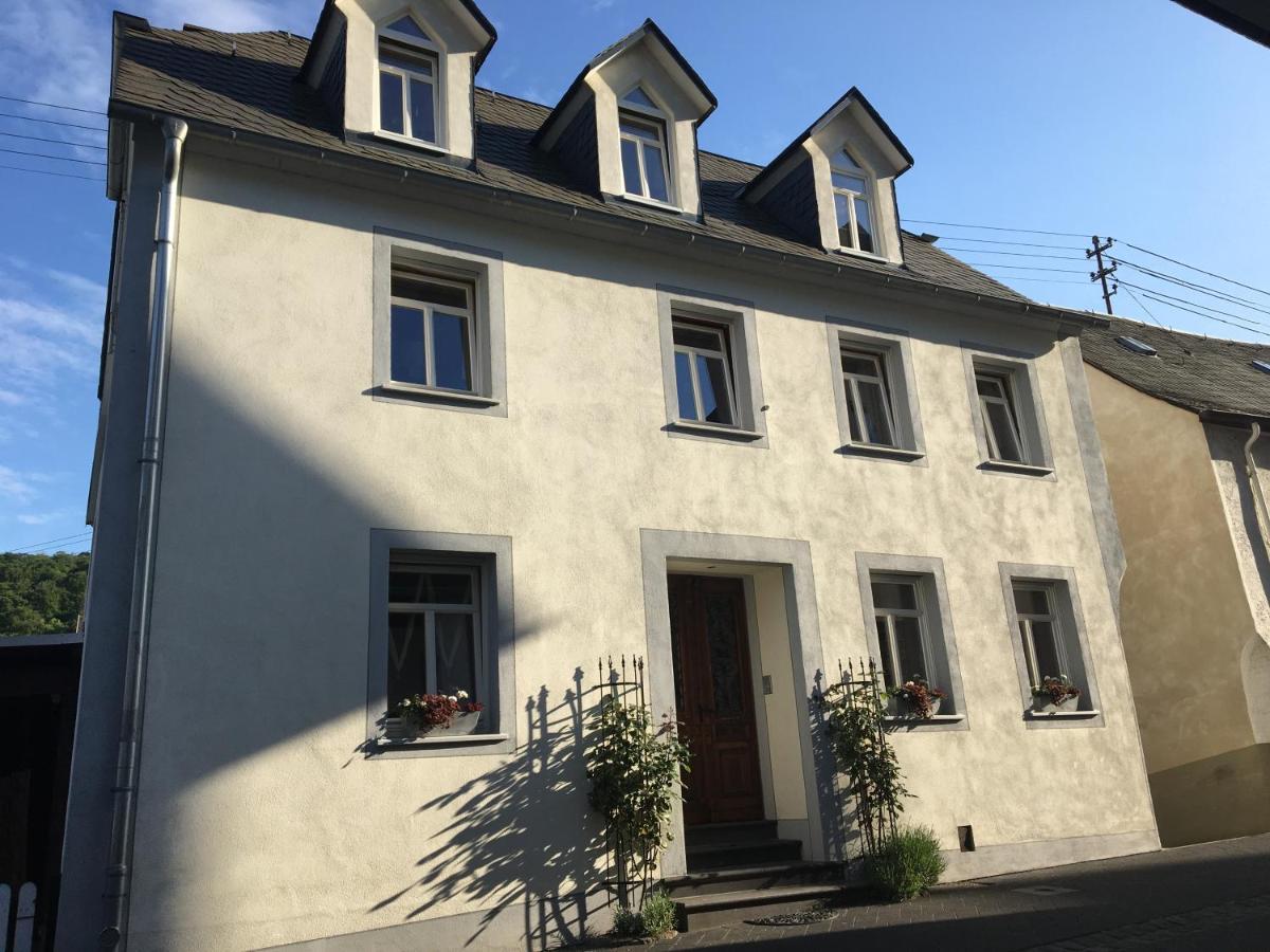 Ferienwohnung Rabennest Hatzenport Exterior photo